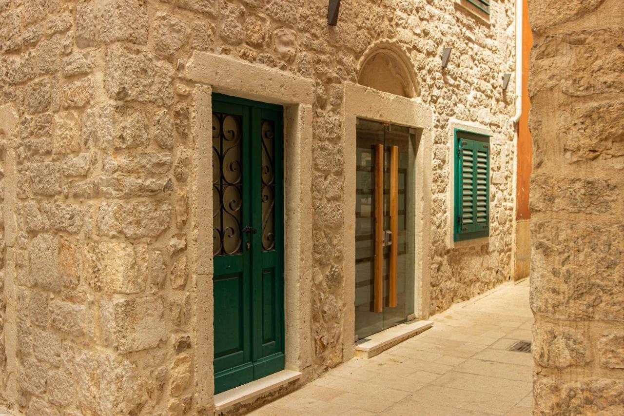 St. Clara Old Town Aparthotel Šibenik Buitenkant foto