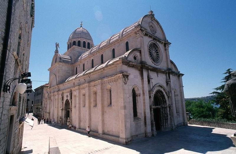 St. Clara Old Town Aparthotel Šibenik Buitenkant foto